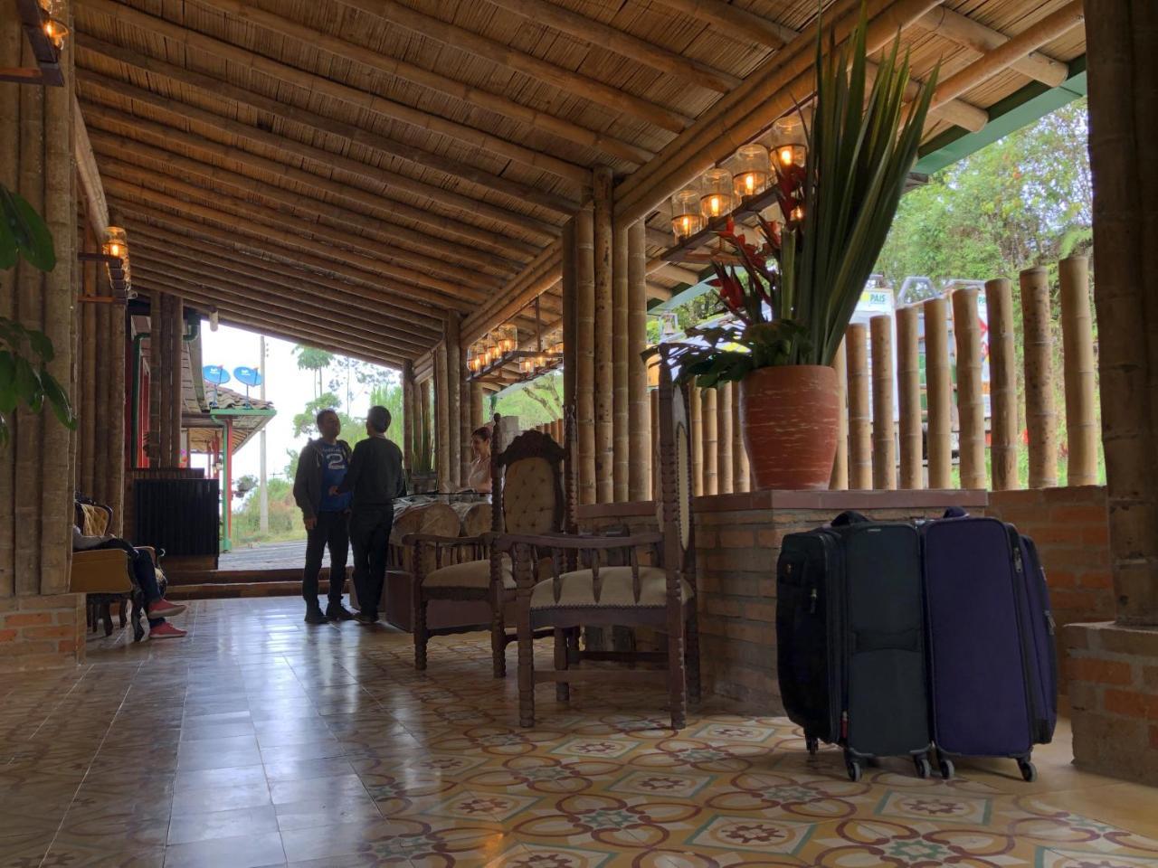 Hotel Visperas Santa Rosa de Cabal Exterior photo